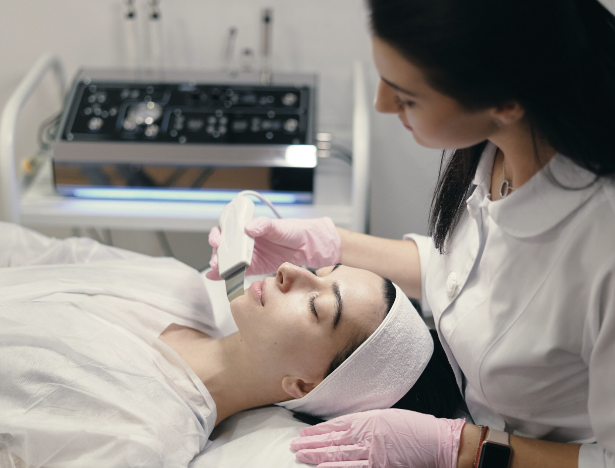 HydraFacial Revolution How Smart Skincare Technology Redefines Glowing Skin